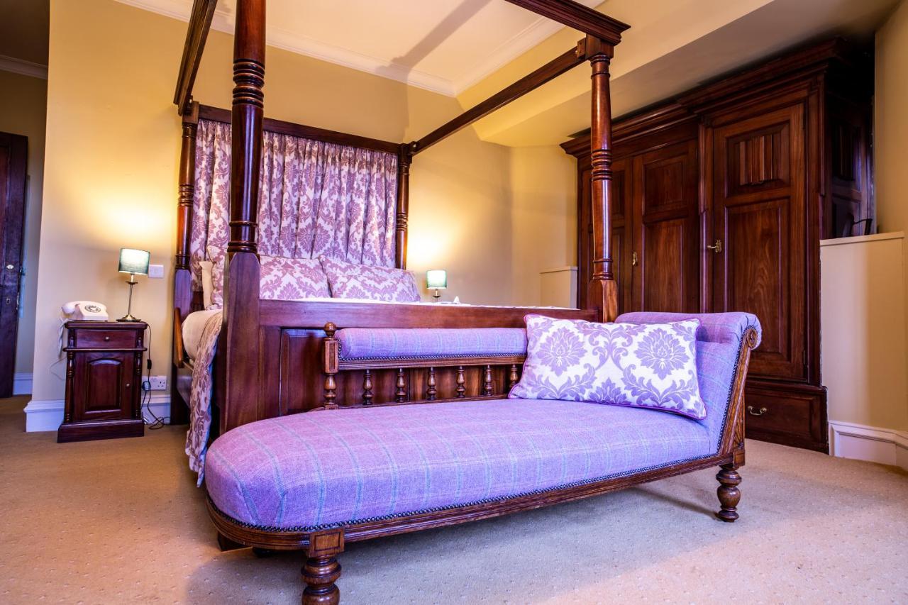 Dalmunzie Castle Hotel Glenshee Екстериор снимка