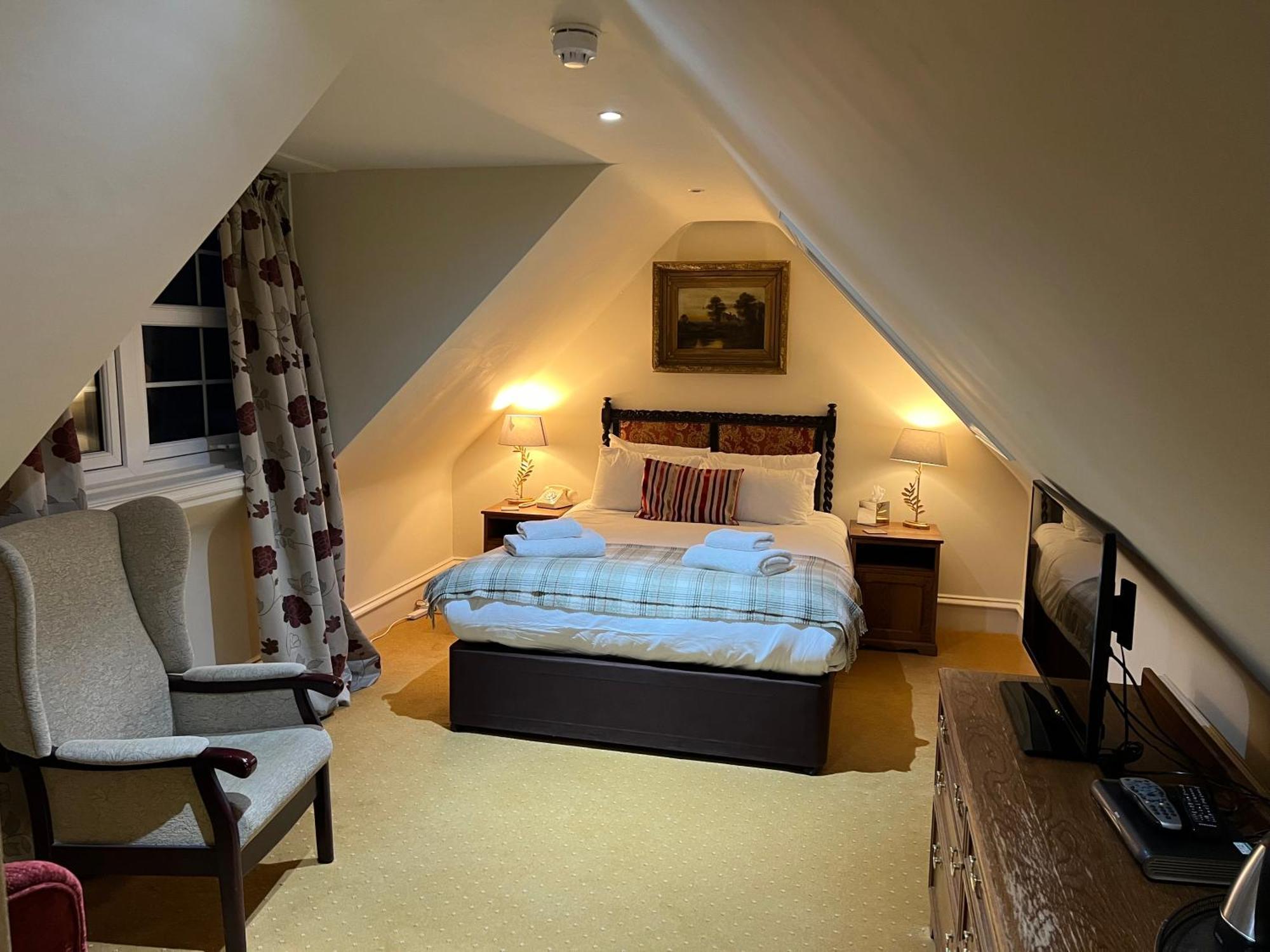 Dalmunzie Castle Hotel Glenshee Екстериор снимка